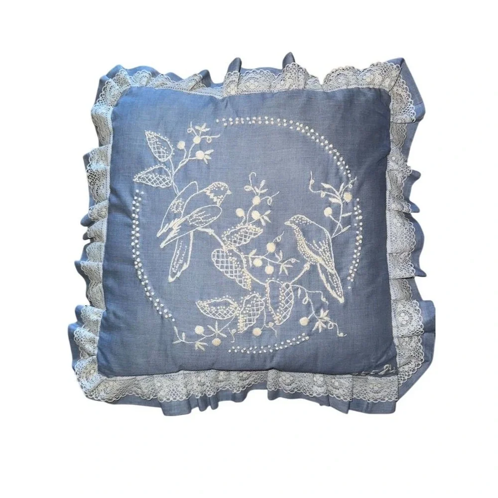 Olde Mill‎ Candlewicking Pillow Blue Birds Williamsburg blue grandmacore lace
